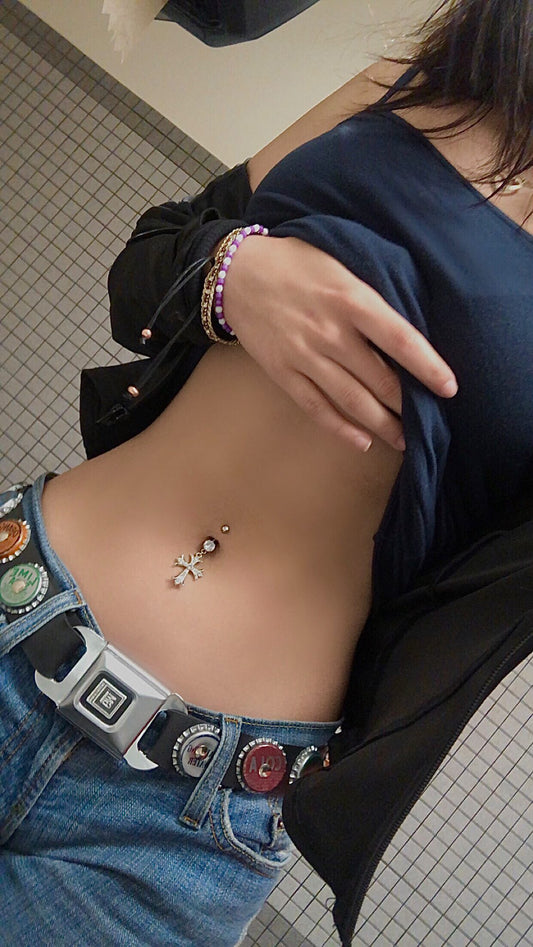 Read This Before You Get A Belly Piercing