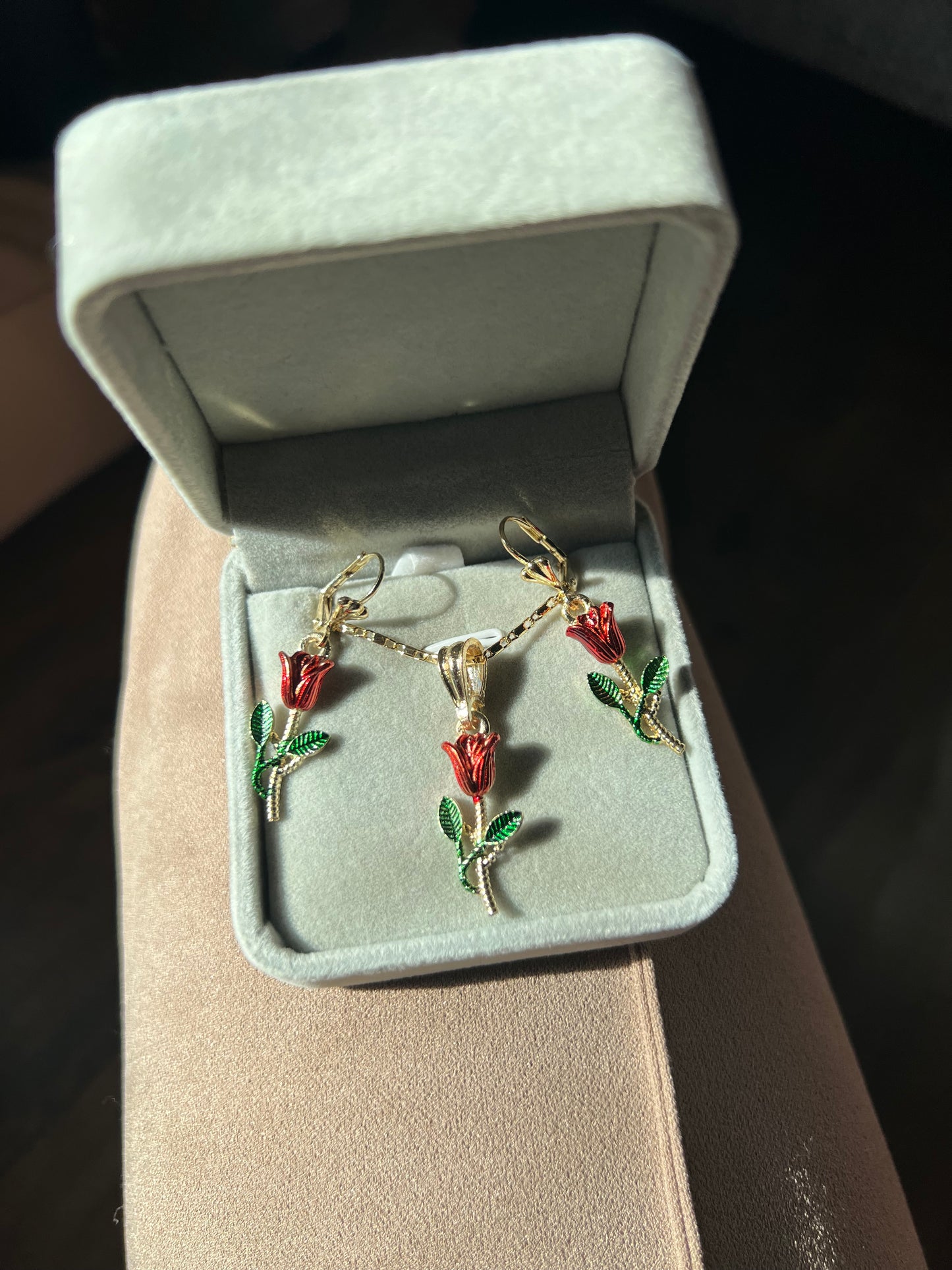 Bellerose Necklace Earring Set